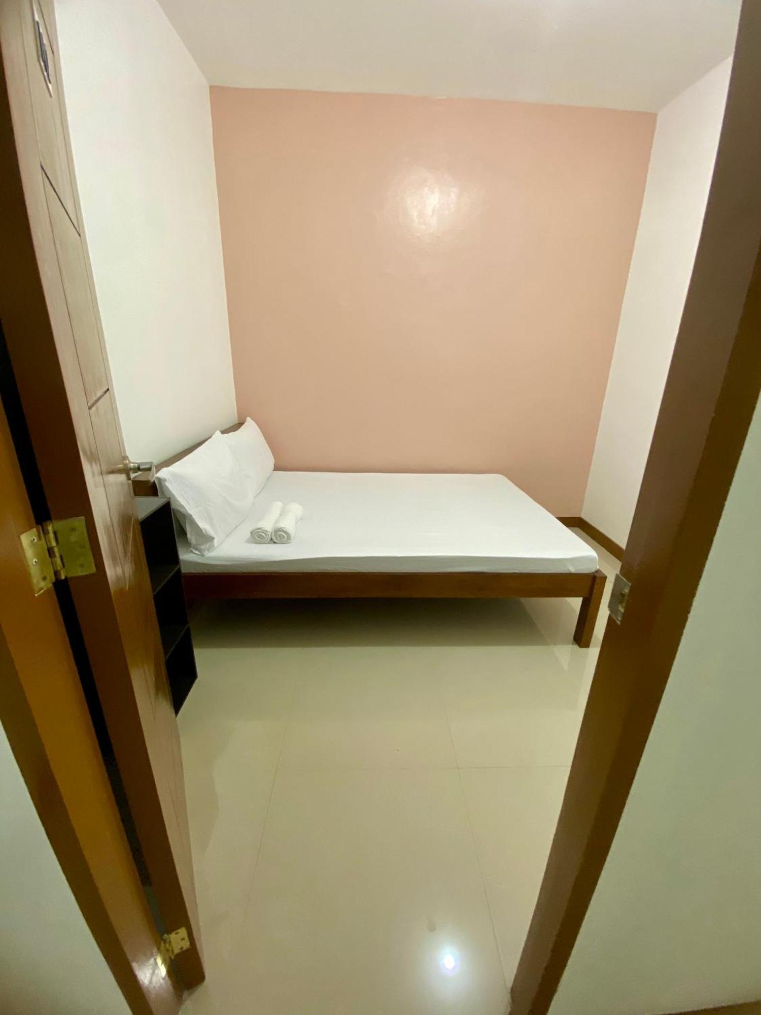Mybed Dormitory セブ市 エクステリア 写真